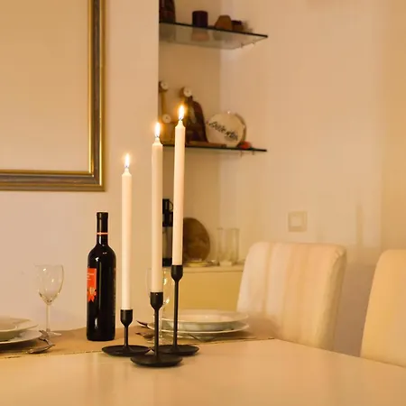 The Red In With Free Parking Apartment Florence