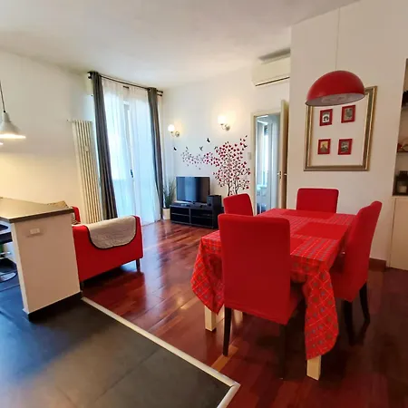 Appartement The Red In With Free Parking